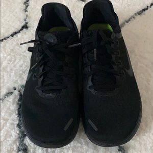 Nike free run black  women’s size 8.5